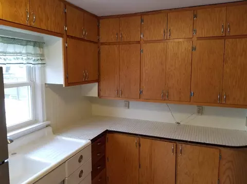 356 S Howard St, Gary, IN 46403 photo 7