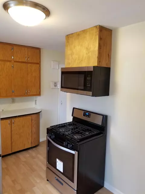 356 S Howard St, Gary, IN 46403 photo 8