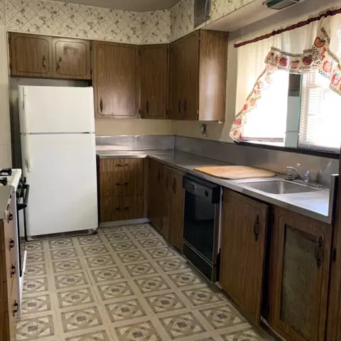 150 W 46th Ave, Gary, IN 46408 photo 3