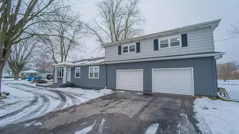3895 Douglas Dr, Gary, IN 46408 photo 1