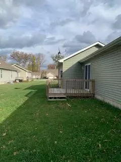 692 Dearborn Rd #B, Valparaiso, IN 46385 photo 8