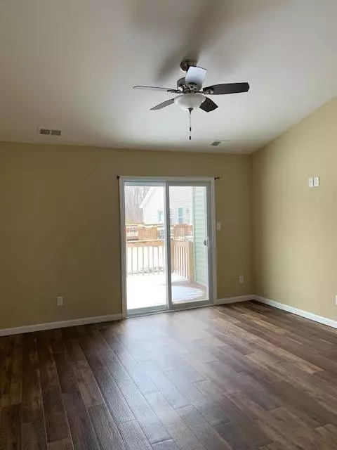 692 Dearborn Rd #B, Valparaiso, IN 46385 photo 4