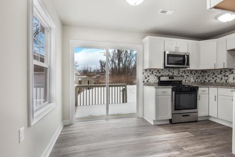 3855 Douglas Dr, Gary, IN 46408 photo 4