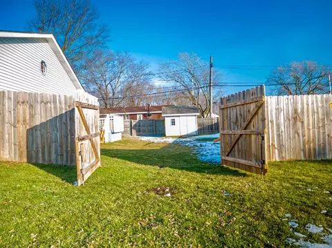 1151 N Wheeler St, Griffith, IN 46319 photo 20