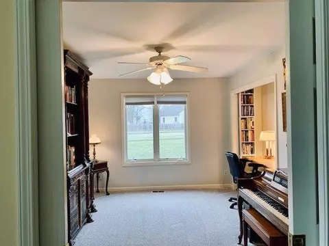 1402 Silhavy Cir, Valparaiso, IN 46383 photo 6