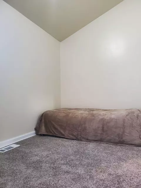 2367 Bell St, Gary, IN 46406 photo 10
