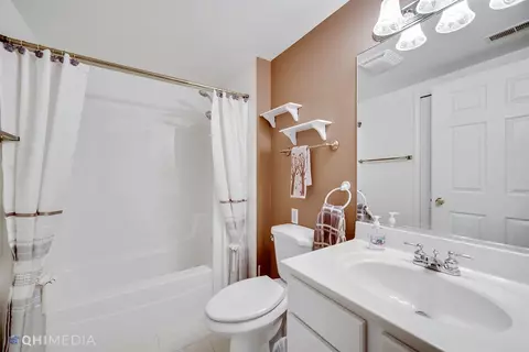 8421 Manor Ave #104, Munster, IN 46321 photo 13
