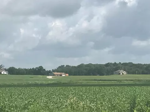 200- W State Rd 14, Winamac, IN 46996 photo 4