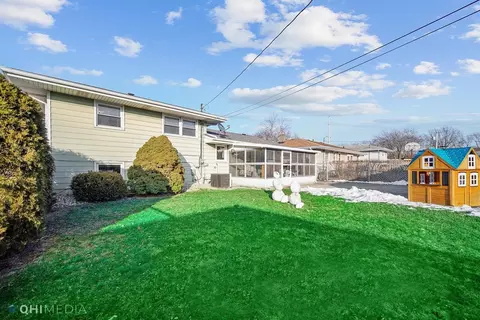 246 Maple Ln, Munster, IN 46321 photo 24