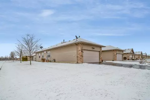 540 Cochran Dr, Crown Point, IN 46307 photo 3