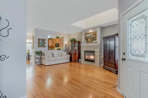 540 Cochran Dr, Crown Point, IN 46307 photo 8