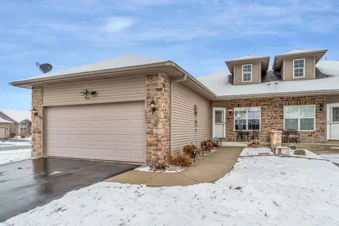540 Cochran Dr, Crown Point, IN 46307 photo 1