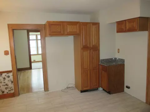 304 E North St, Crown Point, IN 46307 photo 4