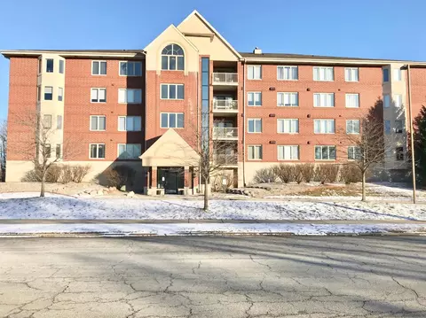 8421 Manor Ave #401, Munster, IN 46321 photo 1
