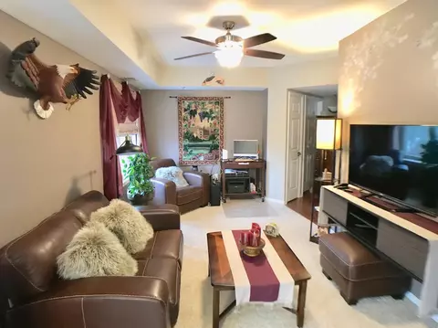 8421 Manor Ave #401, Munster, IN 46321 photo 7