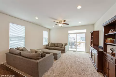 9276 Briar Ln, Saint John, IN 46373 photo 9