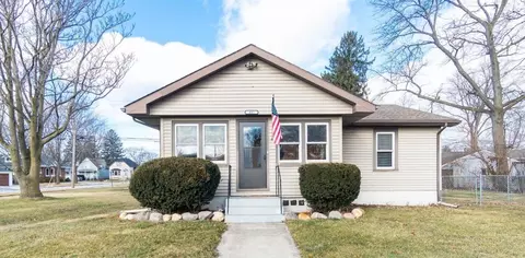 402 Lincoln St, Porter, IN 46304 photo 1