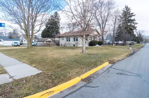 402 Lincoln St, Porter, IN 46304 photo 4