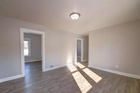 320 N Jay St, Griffith, IN 46319 photo 6