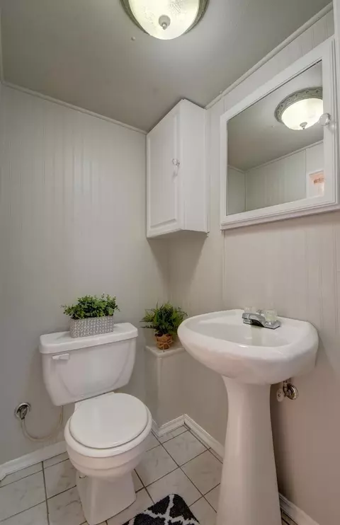 320 N Jay St, Griffith, IN 46319 photo 15
