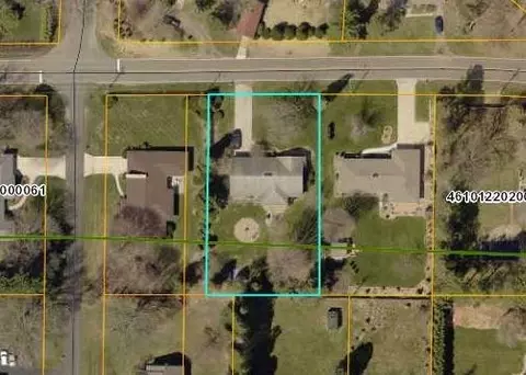 902 E 18th St, La Porte, IN 46350 photo 34