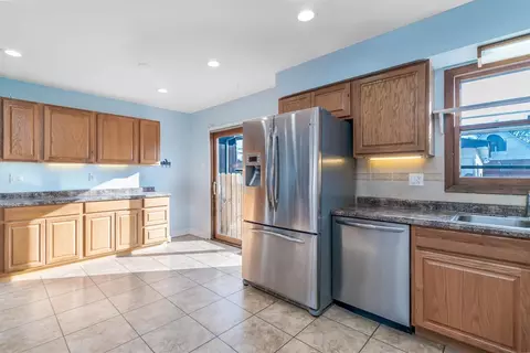 629 E Ash St, Griffith, IN 46319 photo 9