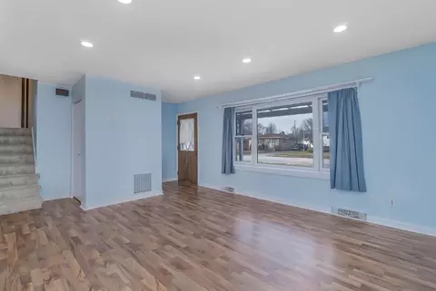 629 E Ash St, Griffith, IN 46319 photo 5