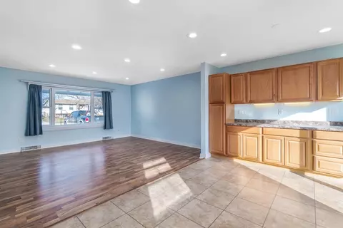 629 E Ash St, Griffith, IN 46319 photo 10