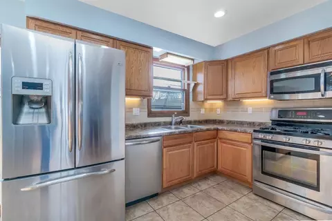 629 E Ash St, Griffith, IN 46319 photo 8