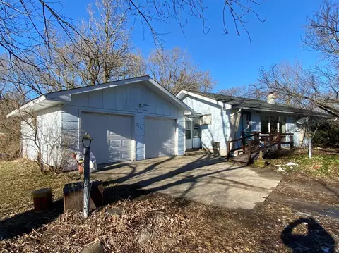 4074 E Goodwin St, De Motte, IN 46310 photo 4