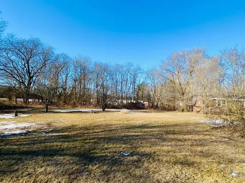 4074 E Goodwin St, De Motte, IN 46310 photo 2
