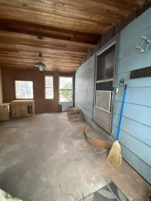 4074 E Goodwin St, De Motte, IN 46310 photo 3