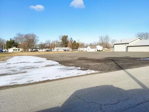 502 E Walnut St, Rensselaer, IN 47978 photo 2