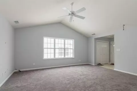 6939 Tompkins Ct, Griffith, IN 46319 photo 6