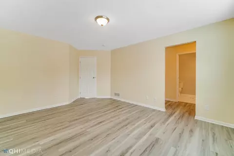 1460 Admiral Dr, Porter, IN 46304 photo 17