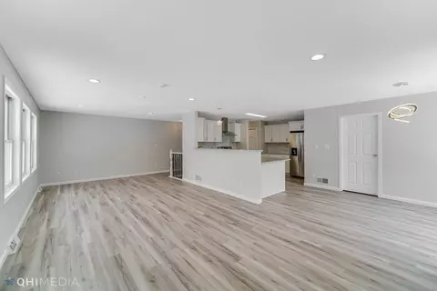 1460 Admiral Dr, Porter, IN 46304 photo 10