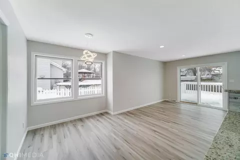 1460 Admiral Dr, Porter, IN 46304 photo 7