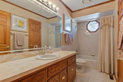 923 Old Beach Rd, Dyer, IN 46311 photo 15
