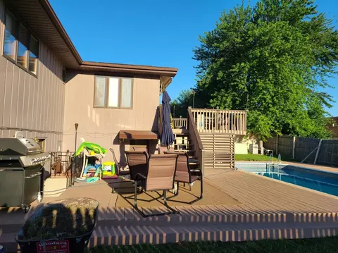 923 Old Beach Rd, Dyer, IN 46311 photo 24