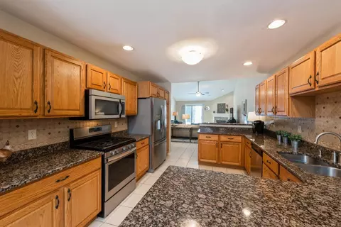 912 Cornwallis Ln, Munster, IN 46321 photo 6