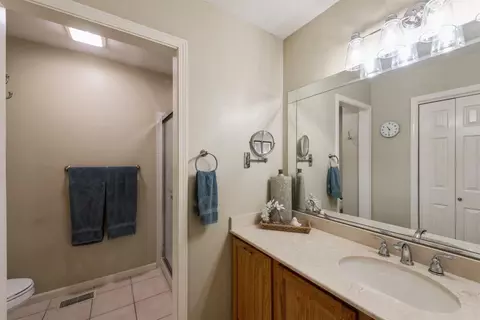 912 Cornwallis Ln, Munster, IN 46321 photo 10