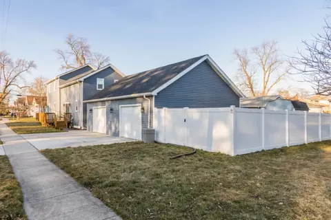 501 E Clark St, Crown Point, IN 46307 photo 3