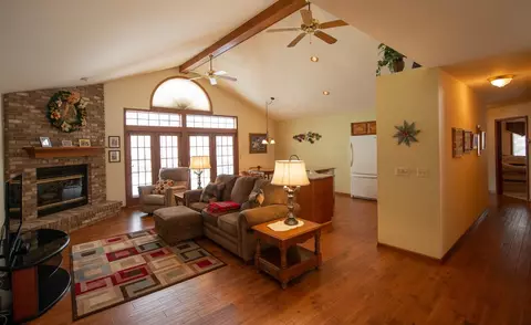 1852 Morningside Dr, Valparaiso, IN 46383 photo 5