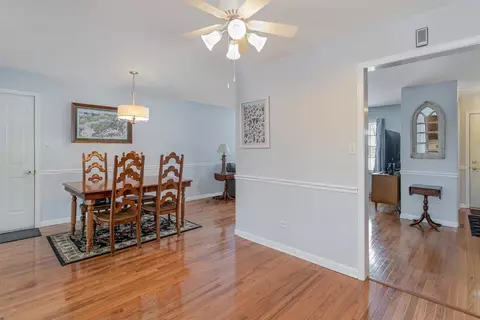 514 River Dr, Munster, IN 46321 photo 8