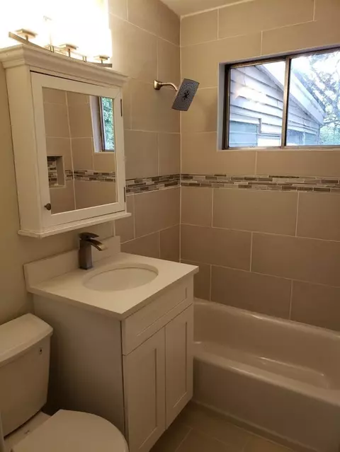 560 N Randolph Pl, Gary, IN 46403 photo 10