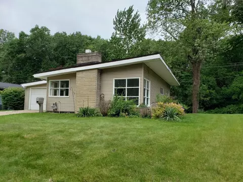 560 N Randolph Pl, Gary, IN 46403 photo 2
