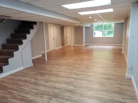 560 N Randolph Pl, Gary, IN 46403 photo 9
