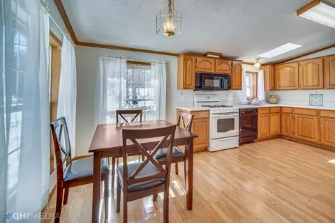 110 W 890, Wheatfield, IN 46392 photo 7