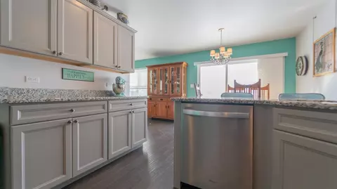 11101 Vermont Cir, Crown Point, IN 46307 photo 8
