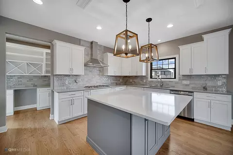 9800 Dunegrass Way, Saint John, IN 46373 photo 12